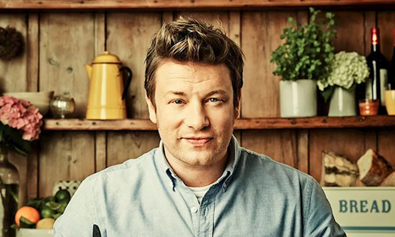 Jamie Oliver’s mum gave out to him online over one image