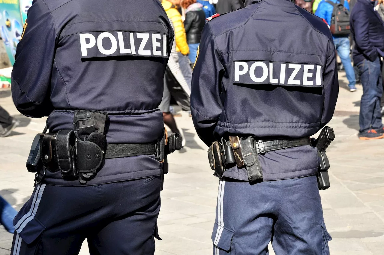 Attacke auf offener Straße: Italienischer Staatsbürger greift Polizisten an