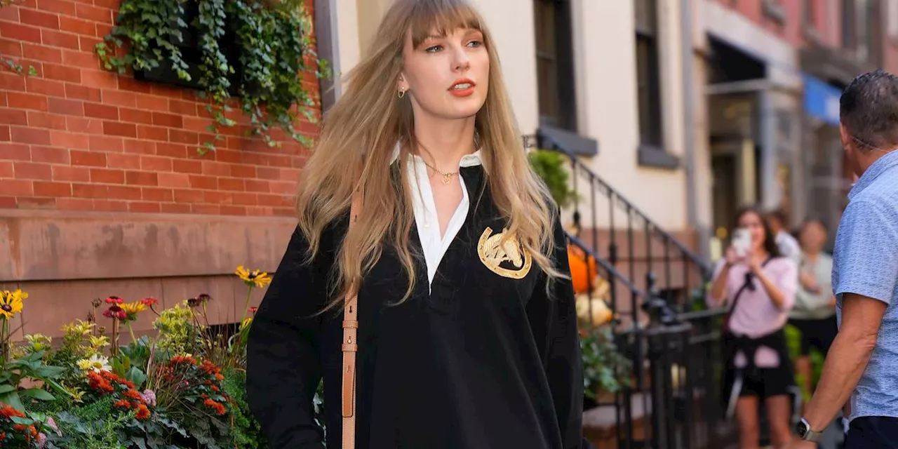 Taylor Swift’s Sexy Knee-High Boots Will Never Go Out of Style