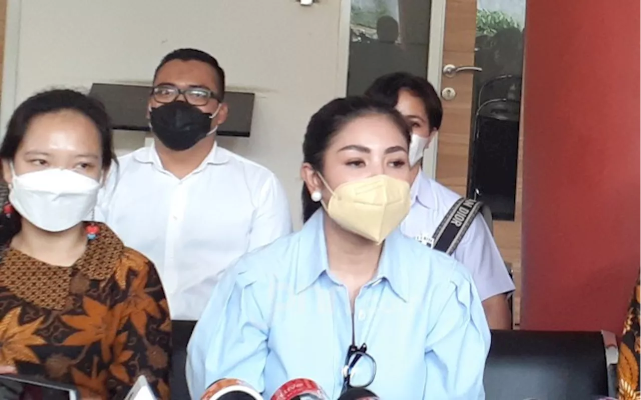 9 Jaksa Diminta Kawal Kasus Senpi Ilegal Kekasih Nindy Ayunda