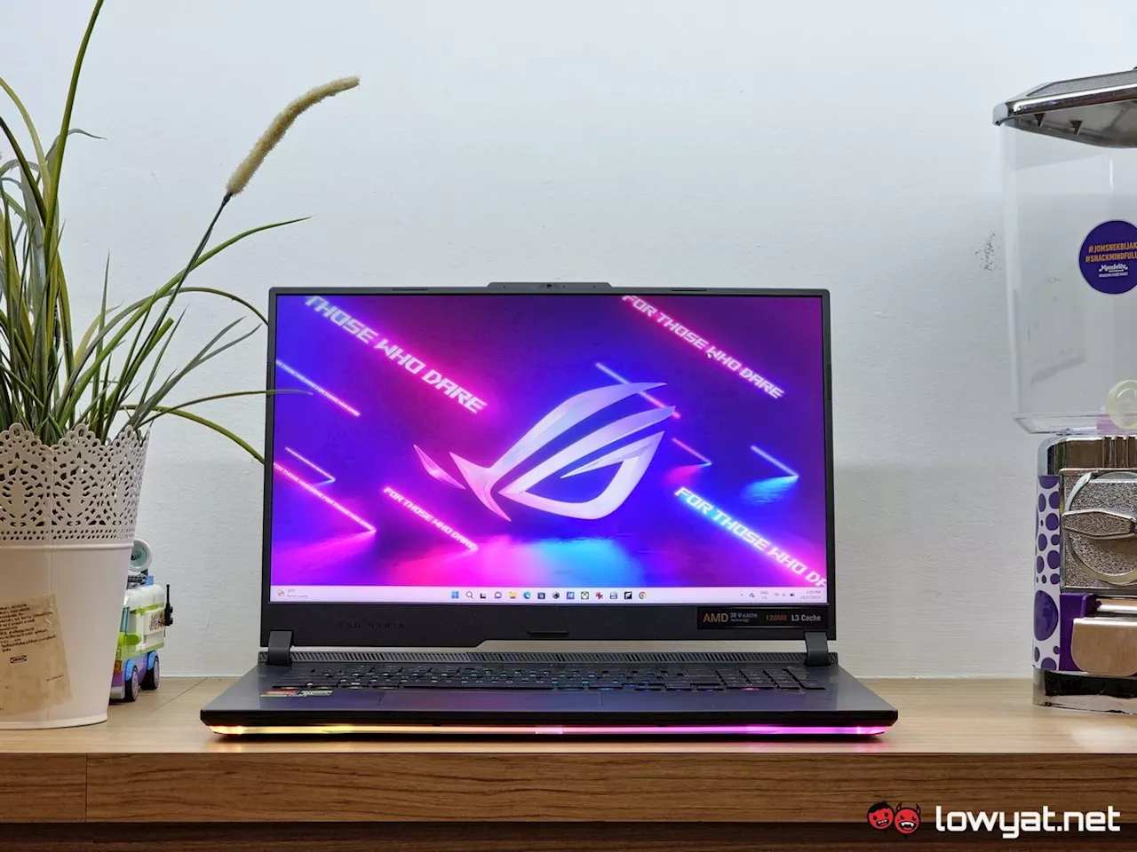 ASUS ROG Strix Scar 17 X3D Review: This Is One Seriously Souped Up Laptop