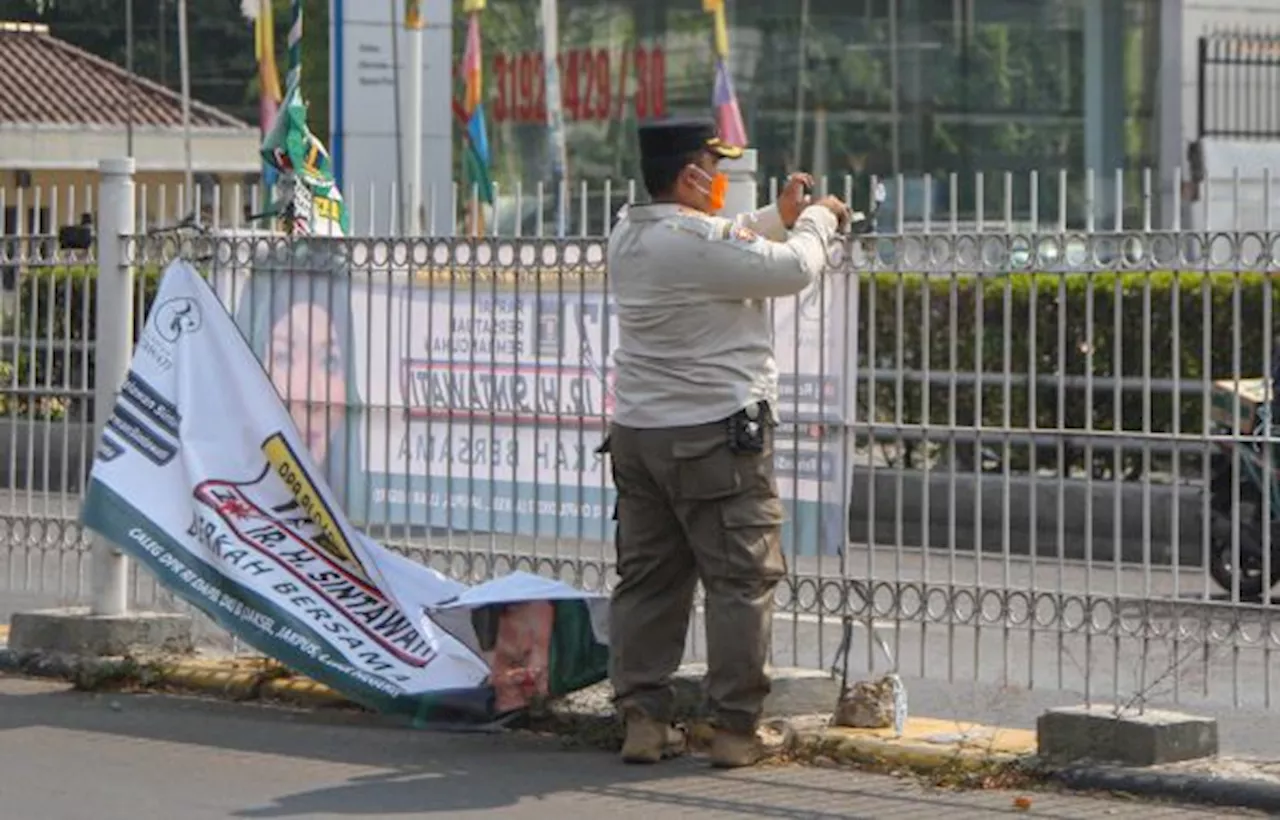 Caleg di Pekanbaru Diingatkan Pasang APK Sesuai Aturan