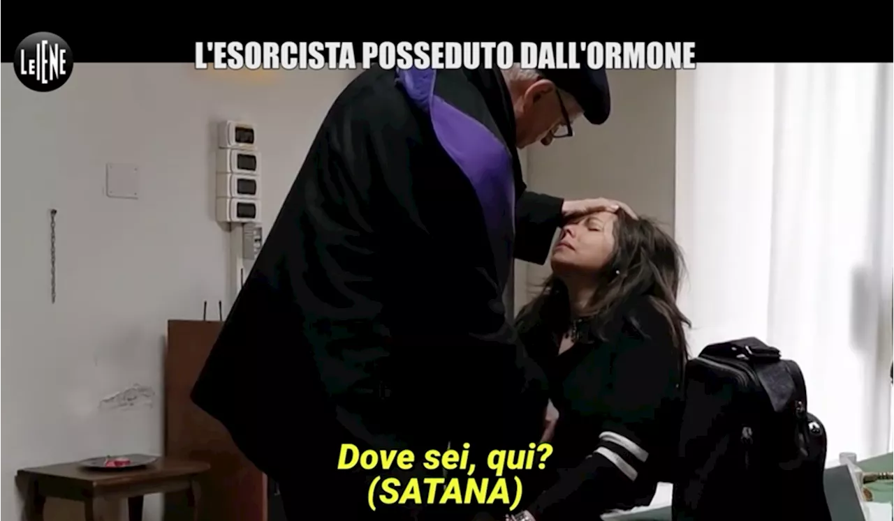 Esorcismi a luci rosse, il prete che recita strane formule e tocca le parti intime