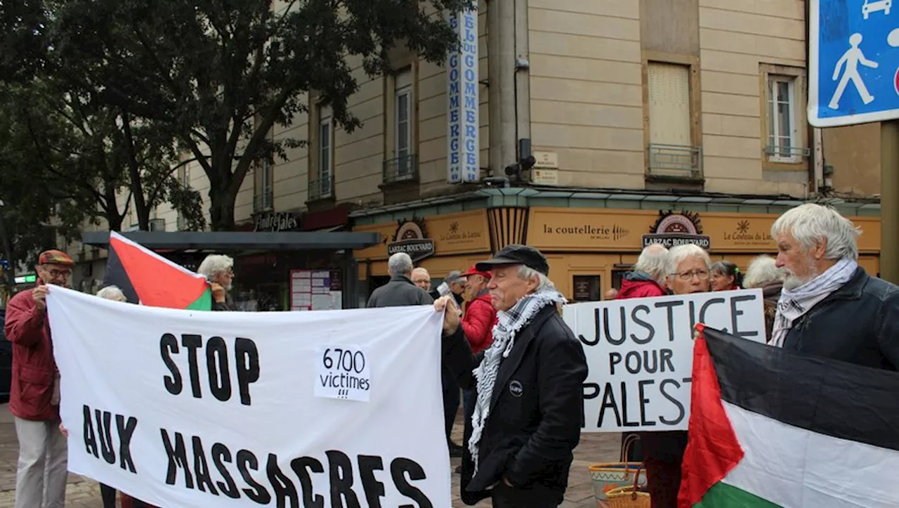 Une vingtaine de personnes au rassemblement pour la Palestine ce vendredi à Millau