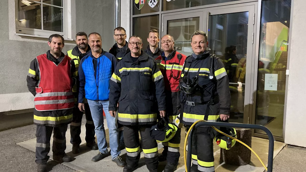 Atemschutz-Übung in Oberwölbling: Brand in Mittelschule simuliert