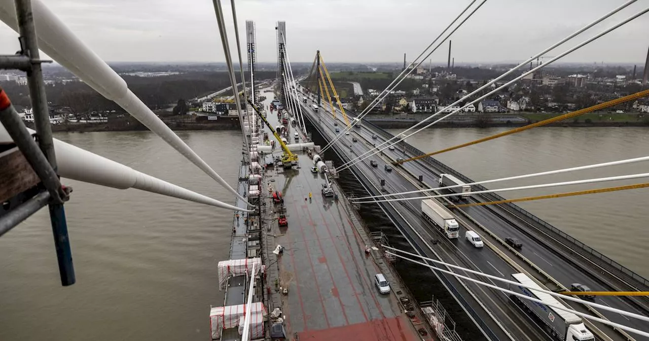 Sperrung: Verkehr soll bald über neue Brücke fließen​