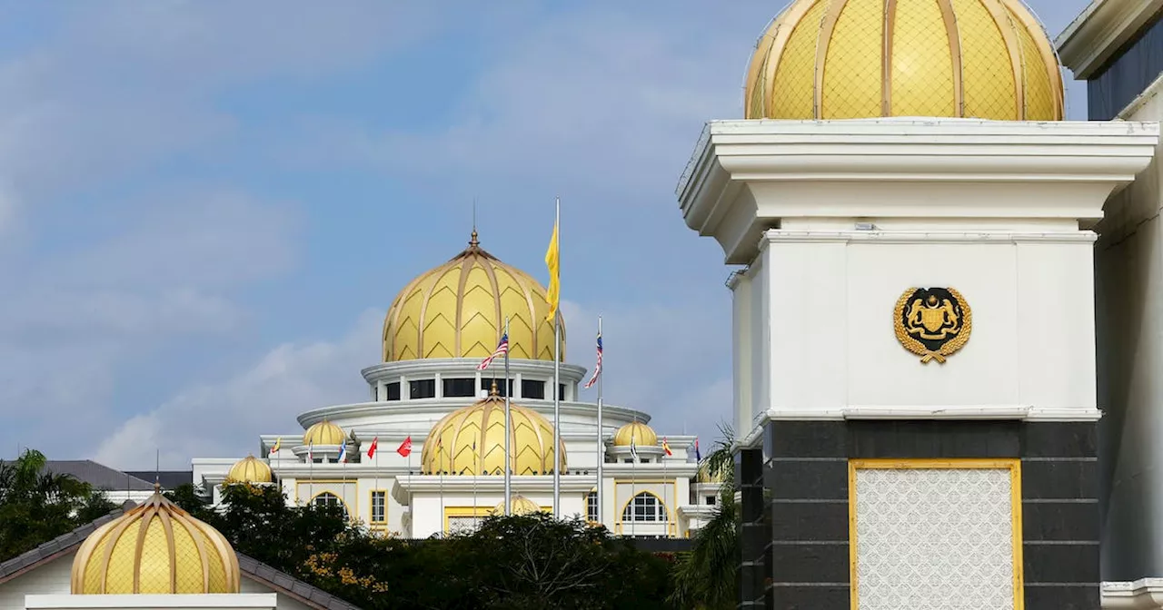 Malaysia sultans to meet at 0200 GMT to pick next monarch