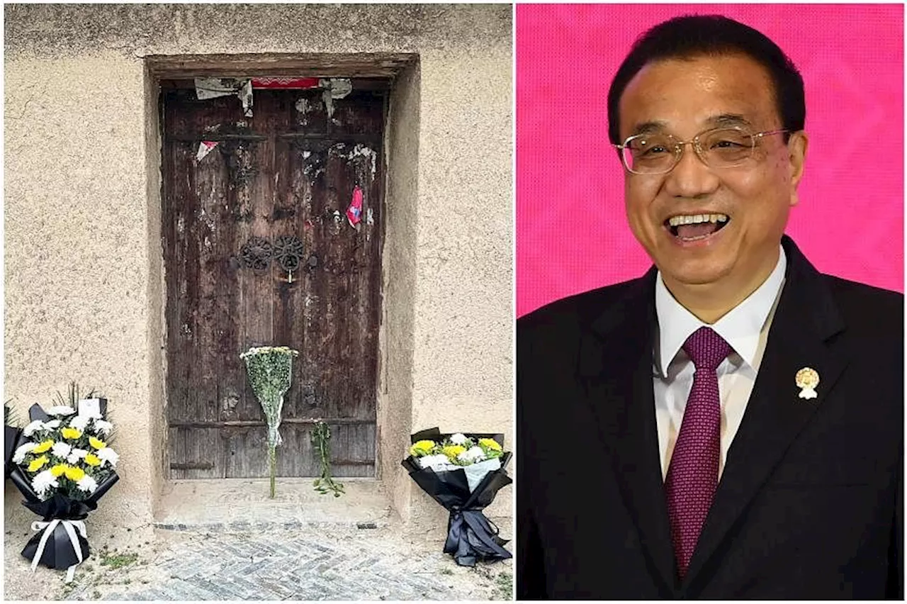 Flowers laid at former home of late Chinese ex-premier Li Keqiang