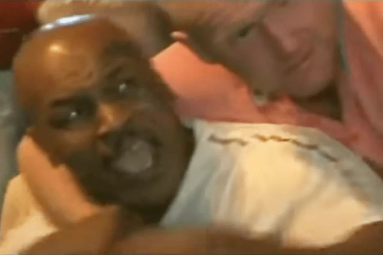 Mike Tyson elbowed fan who got too close at Floyd Mayweather vs Manny Pacquiao weigh-in...