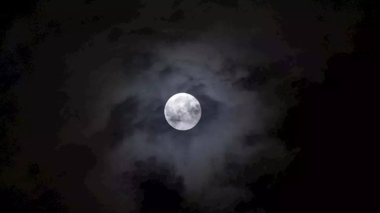 Is it a full moon tonight? What time hunter’s moon peaks in the UK, and