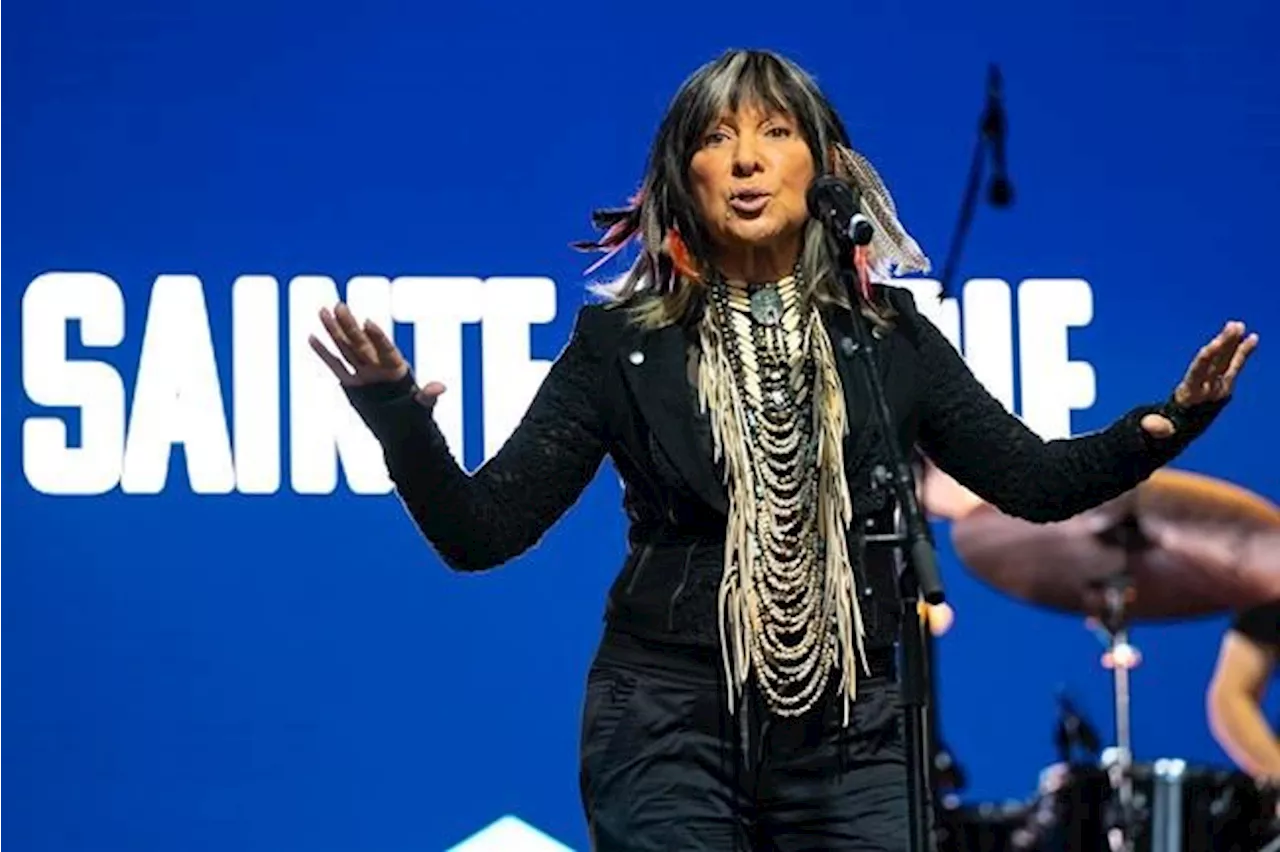 Family, birth certificate raise questions about Buffy Sainte-Marie's Indigenous claim