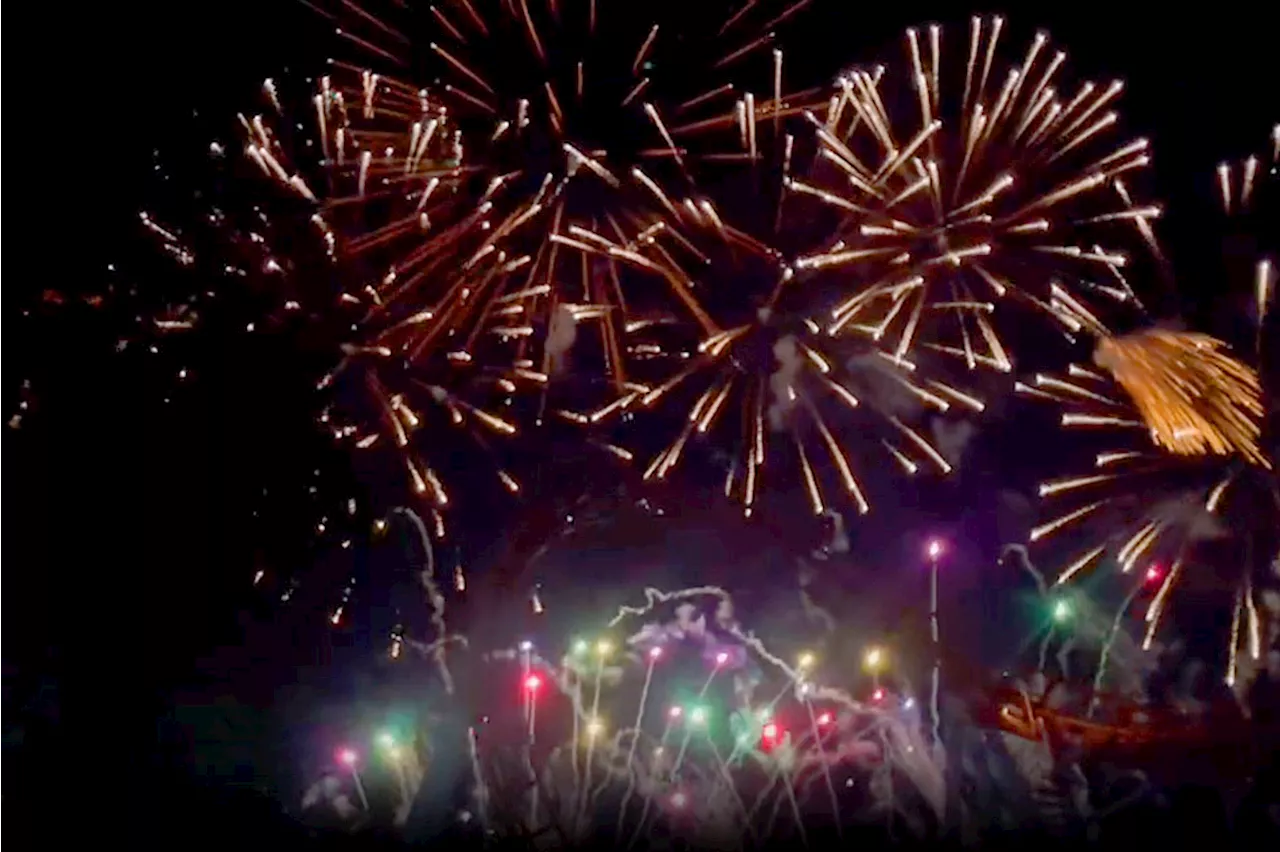 Enchanted Kingdom treats visitors with fireworks competition