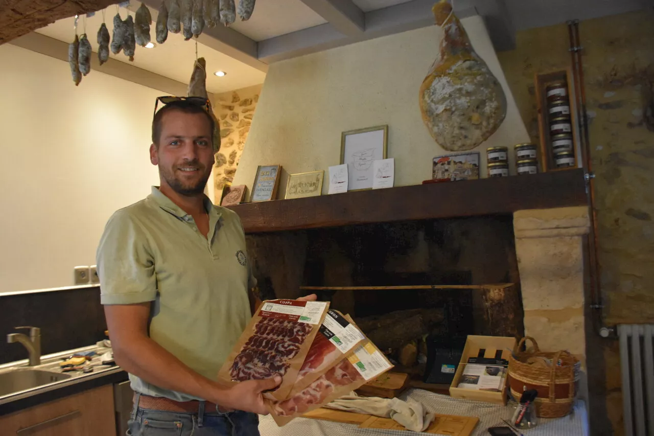 Un élevage de porcs noirs gascons dans une ancienne maison forte