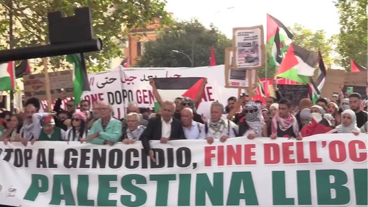 MO, Cori contro Israele al corteo pro Palestina, 'e' criminale'