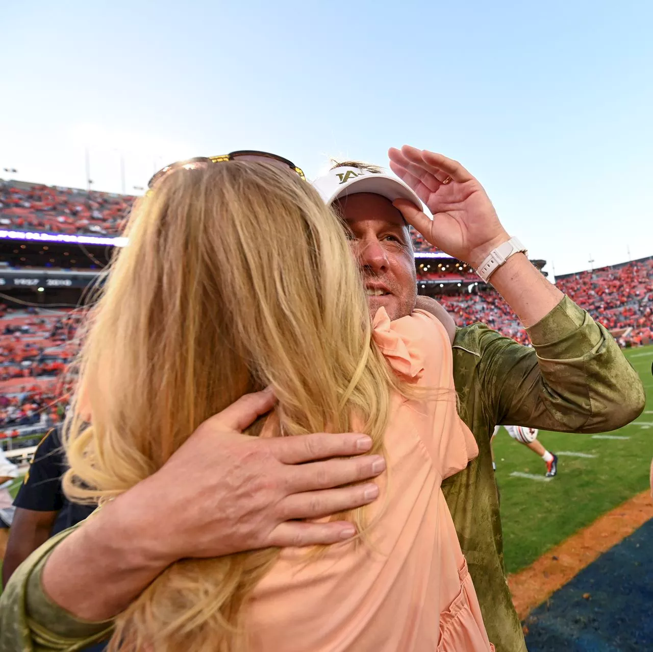 Watch Auburn’s Hugh Freeze celebrate first SEC win with family, friends