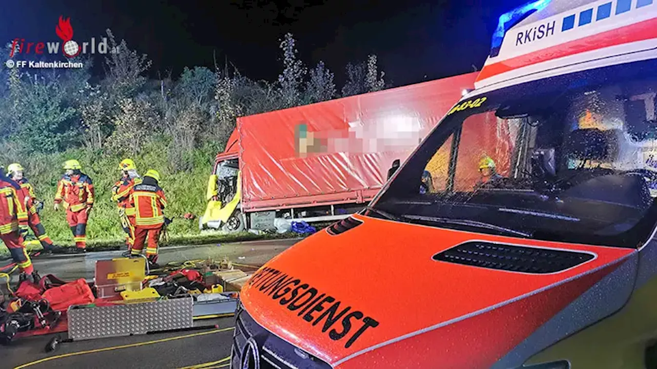 D: Eingeklemmter Fahrer bei Unfall mit zwei Lkw und einem Transporter auf BAB 7 bei Henstedt-Ulzburg