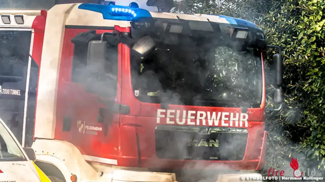 Tirol: Mit Stroh beladener Lkw in Ainet in Flammen aufgegangen