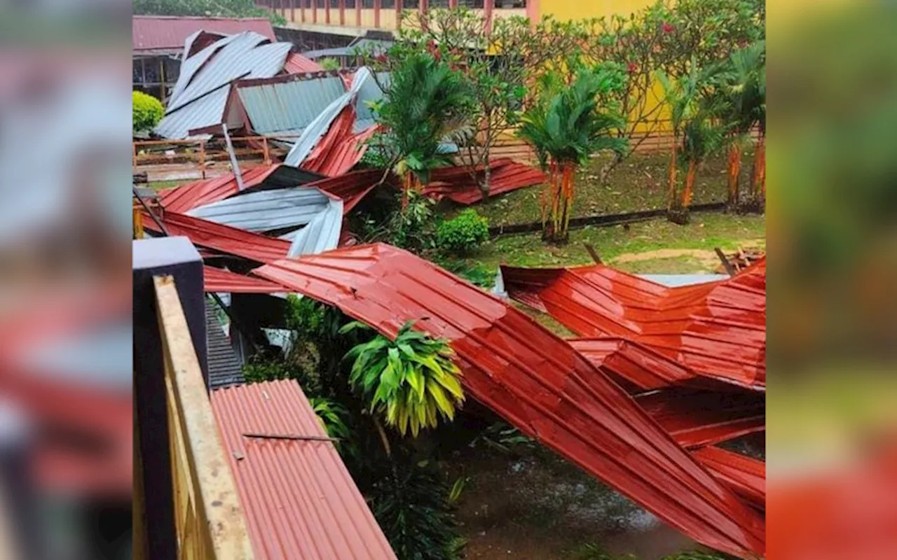 Bumbung SMK Munshi Abdullah di Melaka diterbang ribut