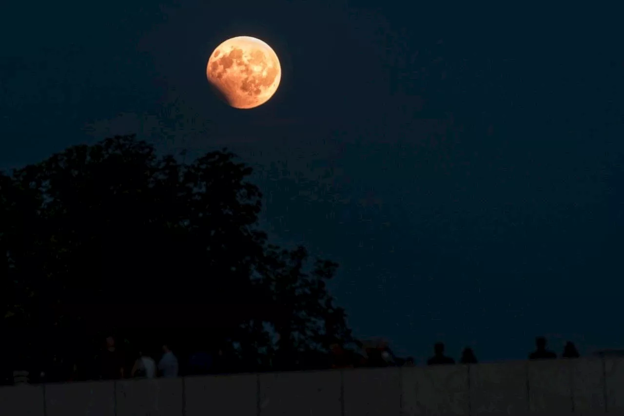 So siehst du heute die Mondfinsternis über Österreich