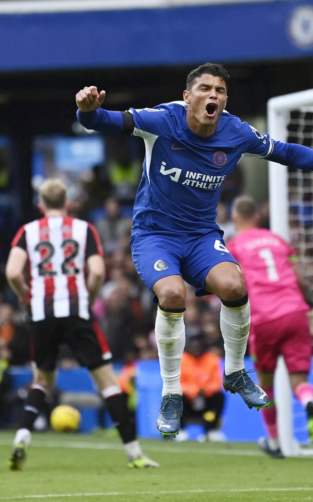 Após boa sequência, Chelsea perde para Brentford e volta a se complicar no Campeonato Inglês