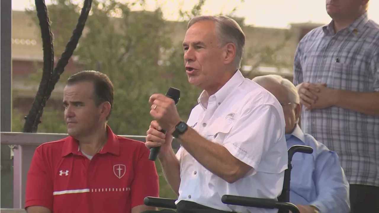 Friday night lights with a dose of politics: Abbott rallies for school choice at homecoming games