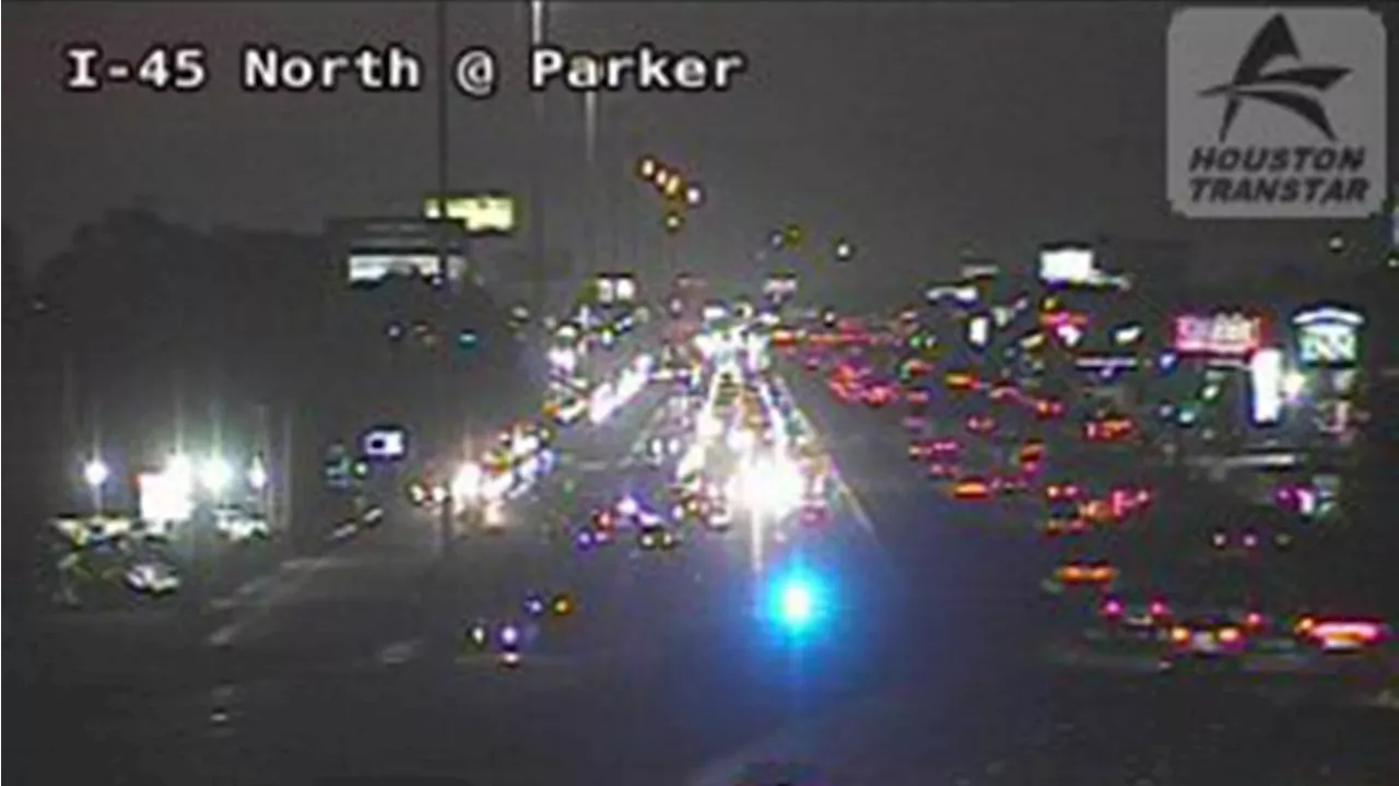 Child ejected from car in crash that shut down North Freeway NB