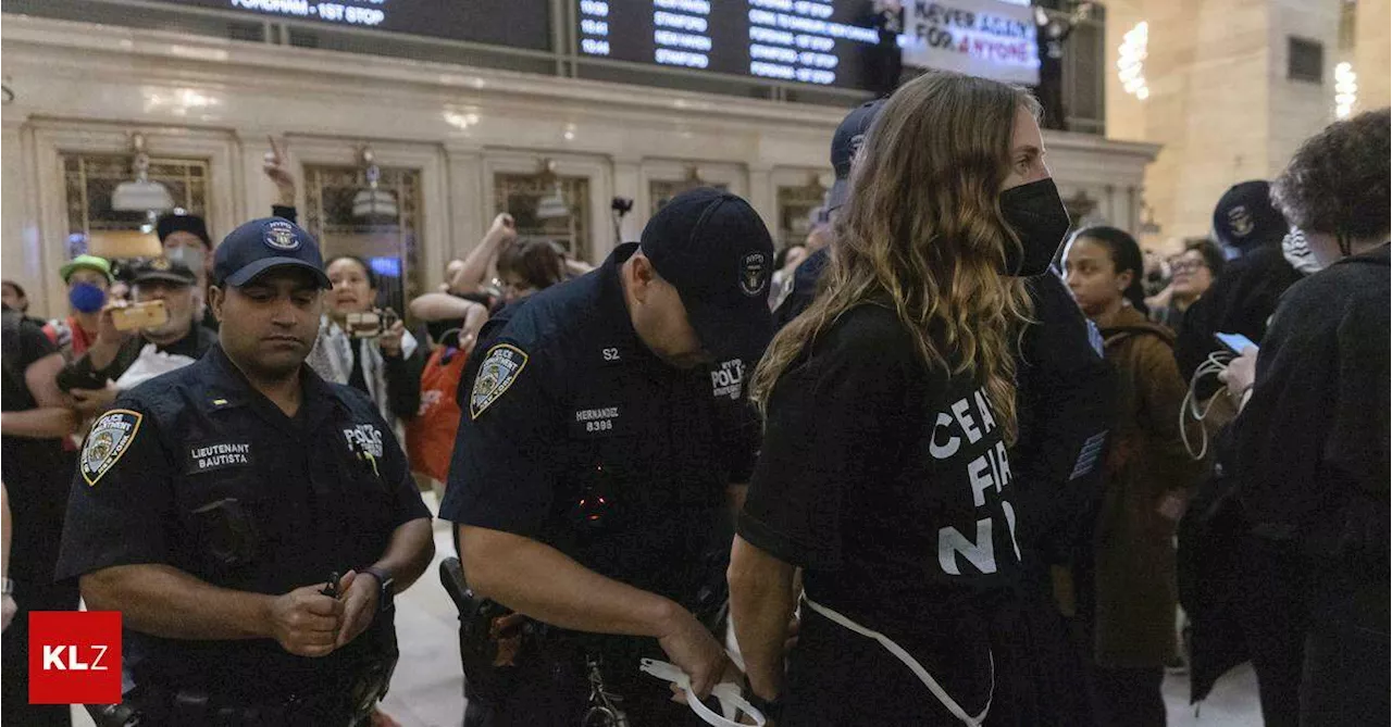 Mehr als 200 Festnahmen:New Yorker Polizei löste jüdische Anti-Kriegs-Demo auf