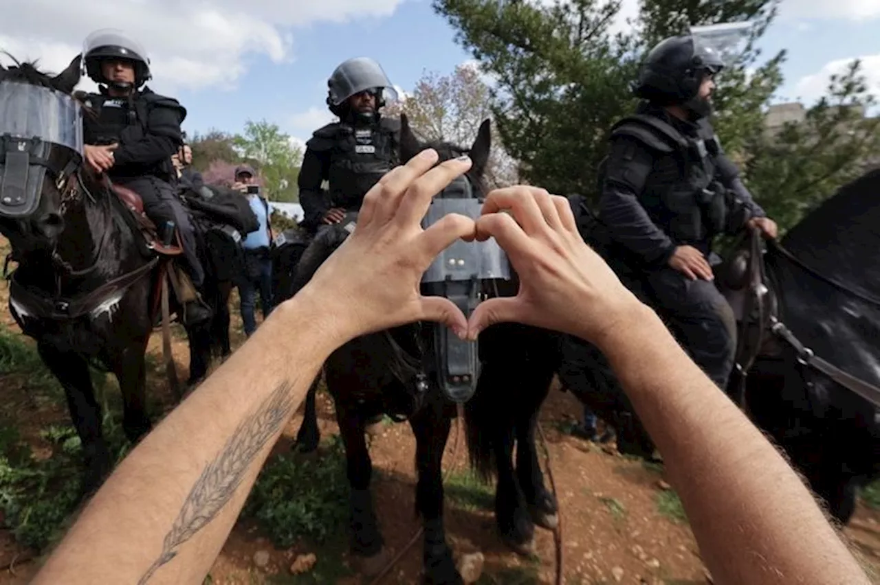 Manifestations massives à Tel-Aviv contre une réforme judiciaire