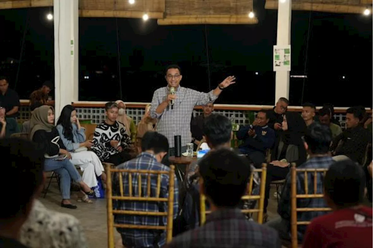 Anies Berdiskusi dengan Pemuda Jember