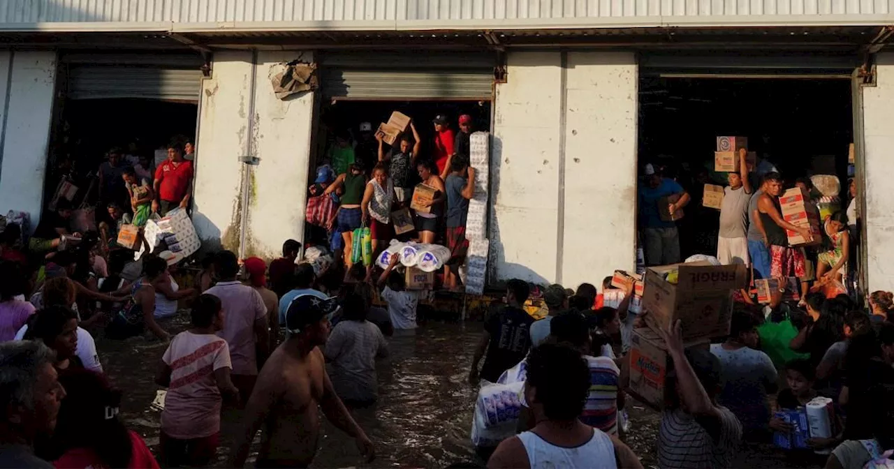 Acapulco: Looting breaks out after 165mph Hurricane Otis hits Mexico