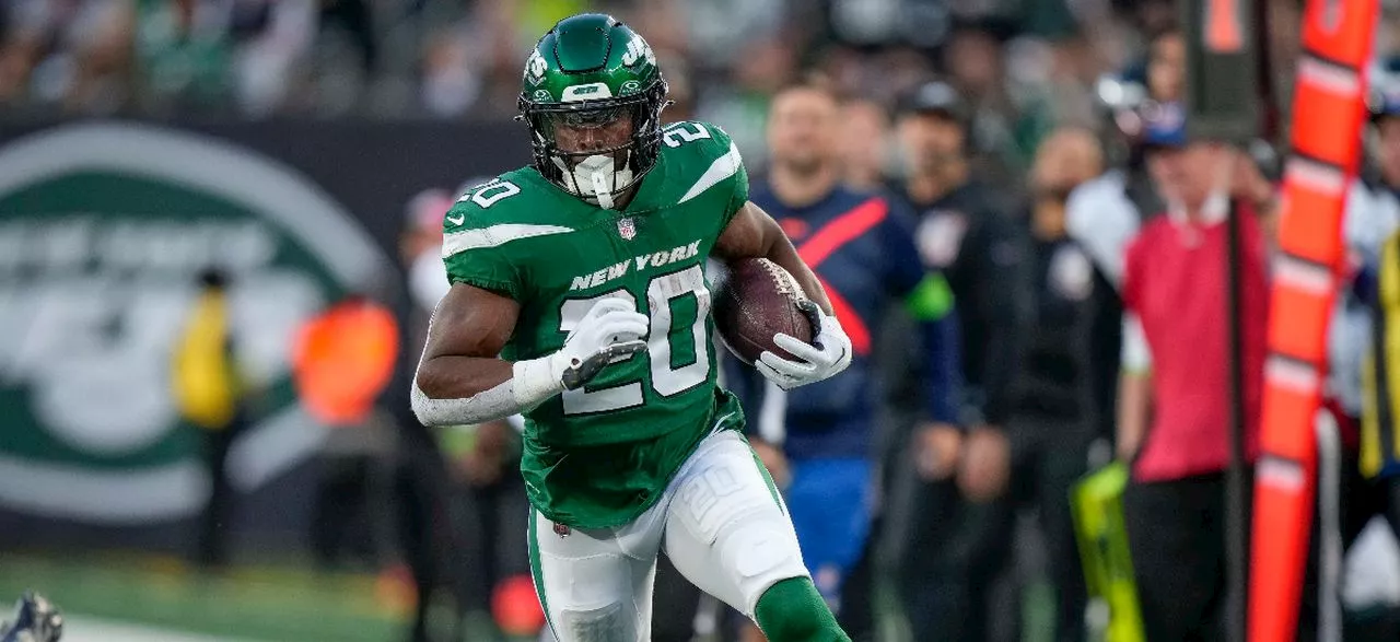 NFL Week 8 Eagles, Jets, Giants Anytime TD props picks: DeVonta Smith, Breece Hall, Darren Waller props and o