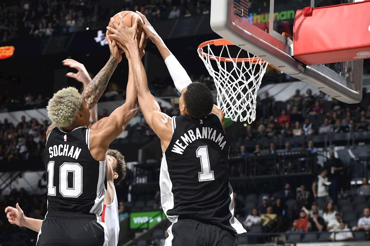 Victor Wembanyama takes alley-oop for himself after grabbing ball from Spurs teammate