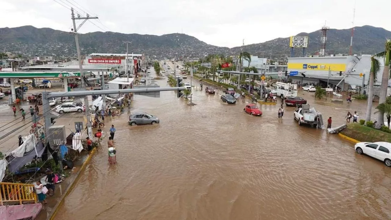 Suman 39 muertos y 10 desaparecidos por el paso del huracán Otis en Guerrero