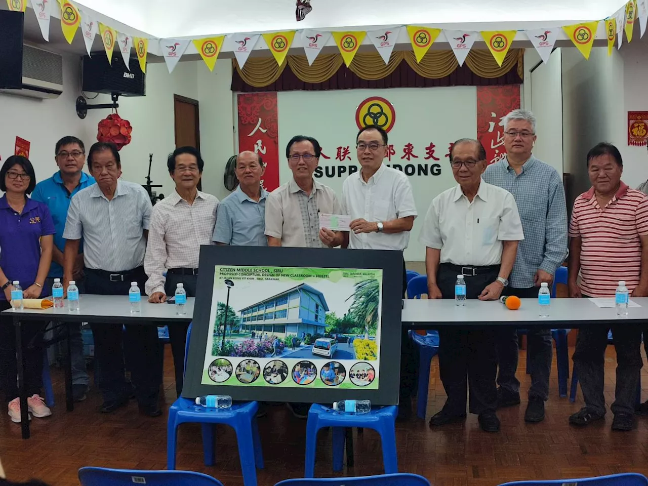 Singapore’s Lee Foundation contributes RM50,000 to Sarawak Chinese independent school for hostel rebuild