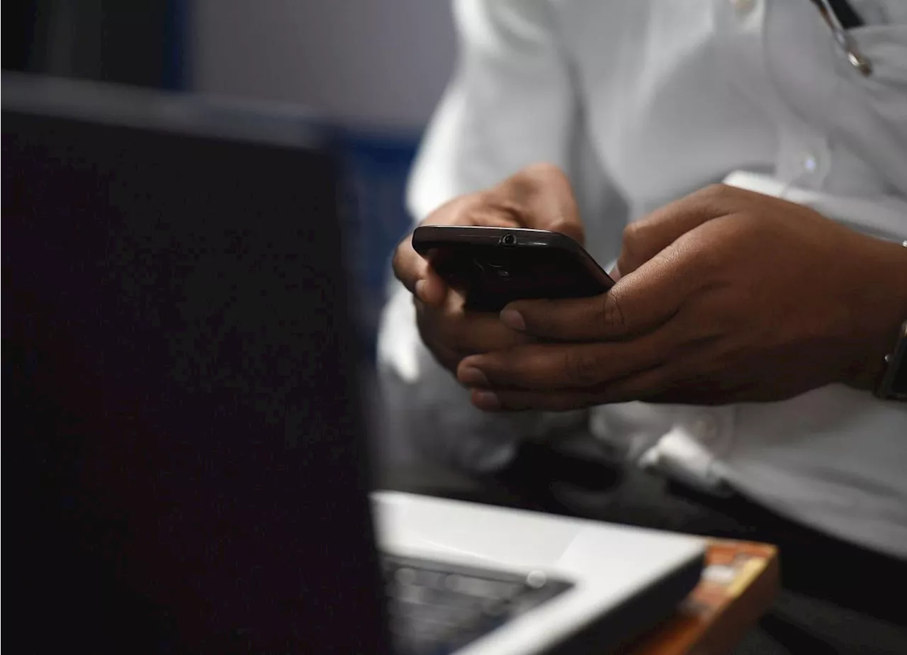 Des ados arrêtés pour des agressions lors de rencontres en ligne