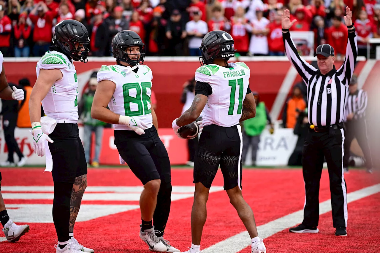 Oregon Dominates Utah in 35-6 Victory