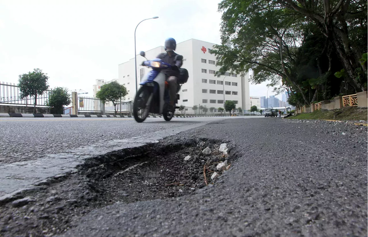 3 403 Aduan Jalan Berlubang Kerosakan Papan Tanda Malaysia Head Topics