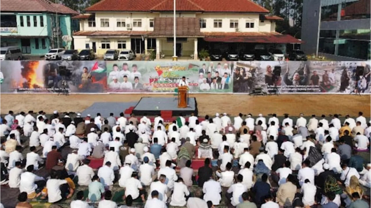 Benyamin Davnie Bareng Umat Islam Tangsel Gelar Salat Istisqa Minta Hujan Turun