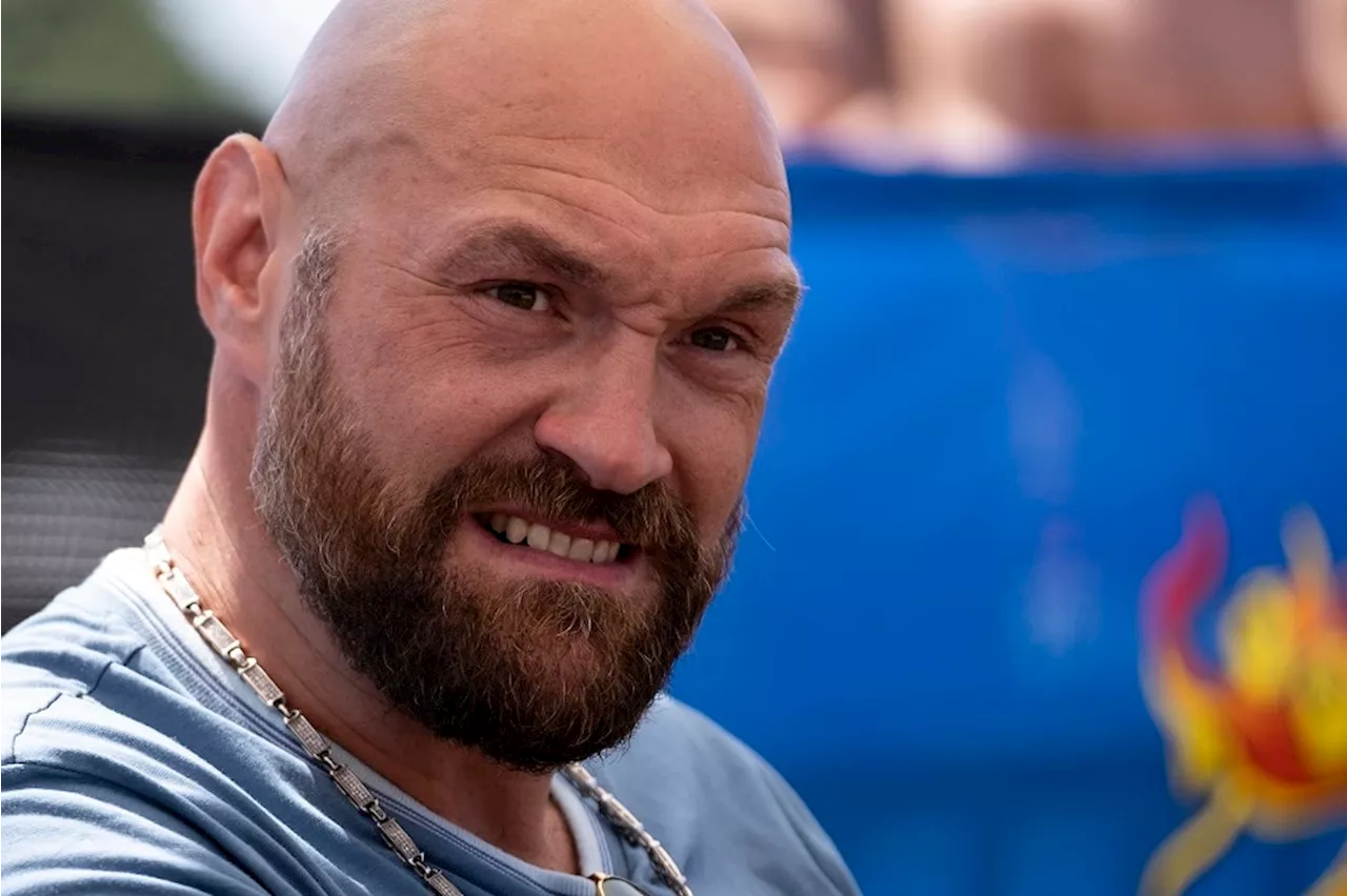 Tyson Fury wins split decision against MMA fighter Ngannou