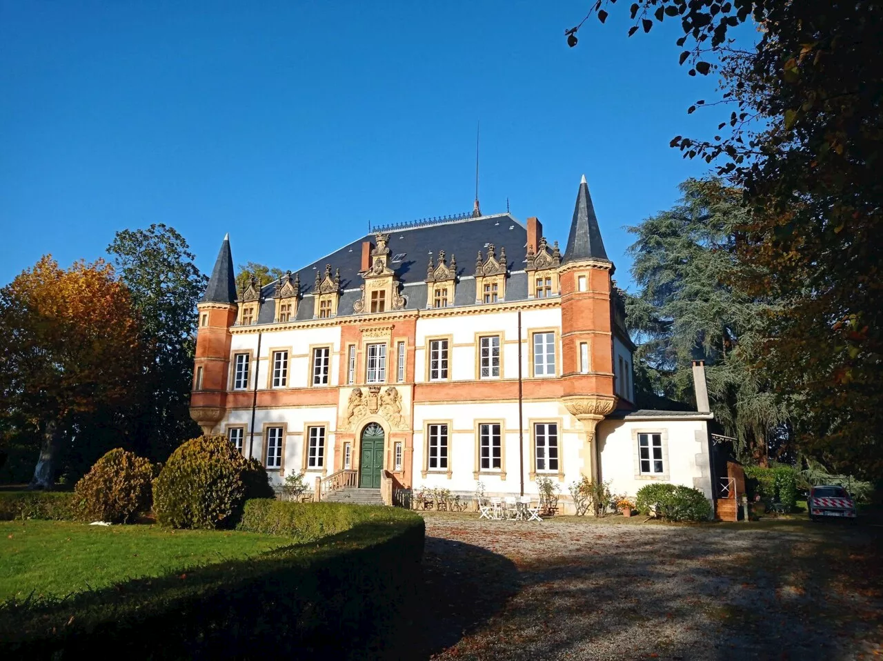 Château d'exception à vendre près de Saint-Gaudens