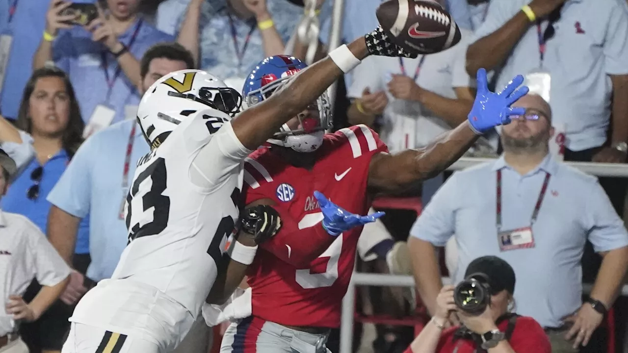 No. 12 Mississippi dominates first half, coasts to 33-7 win over Vanderbilt