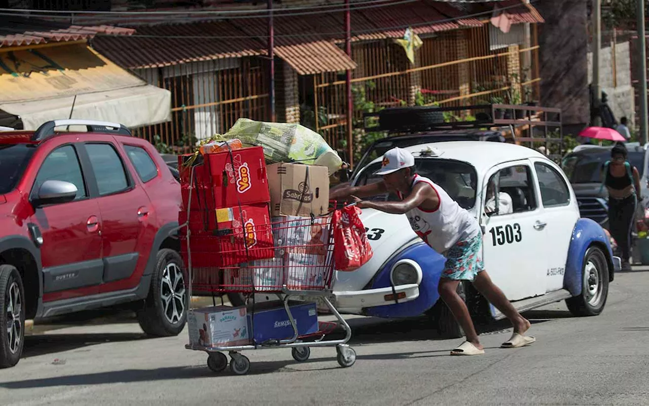 Huracán Otis: Fuerzas Armadas refuerzan presencia en Acapulco para evitar saqueos