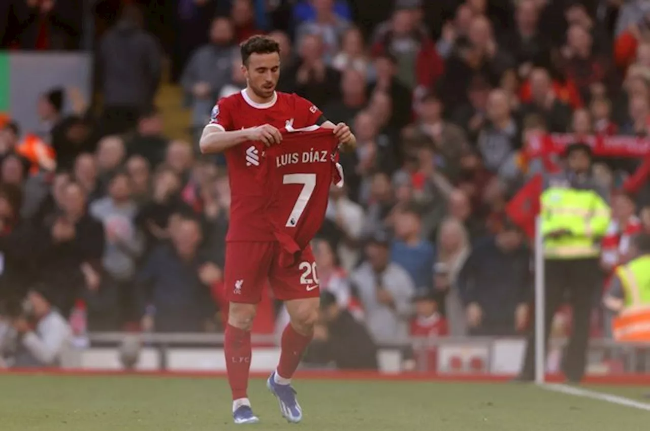  Mo Salah Tak Terhentikan, Liverpool Berpesta di Tengah Tragedi Luis Diaz