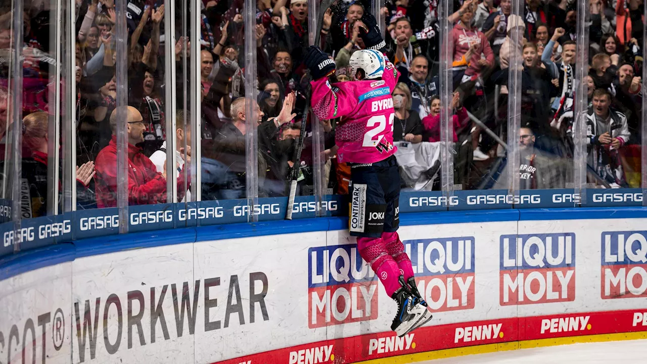 Eisbären Berlin gewinnen gegen Straubing Tigers in der Verlängerung