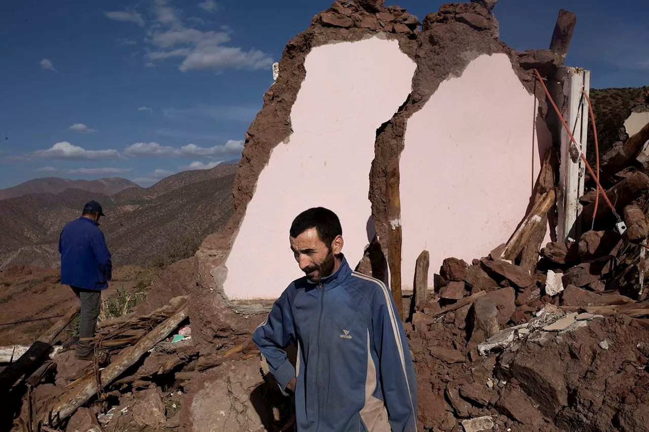 Psicólogos para atender las otras heridas del terremoto de Marruecos