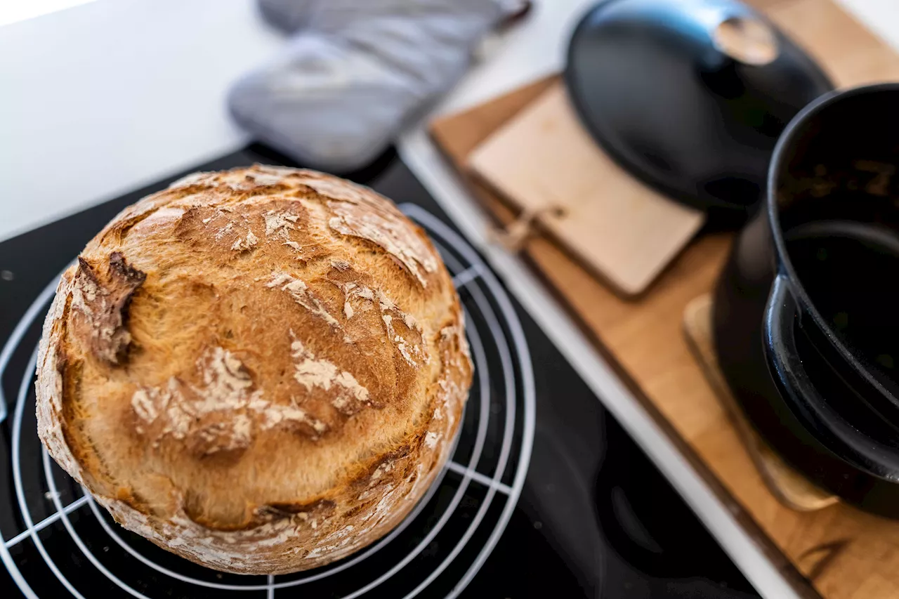 Rezept für selbstgebackenes Brot aus nur 4 Zutaten