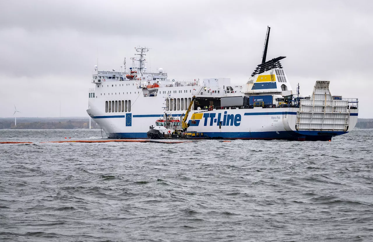 Grundstött fartyg töms på olja – bärgas i veckan