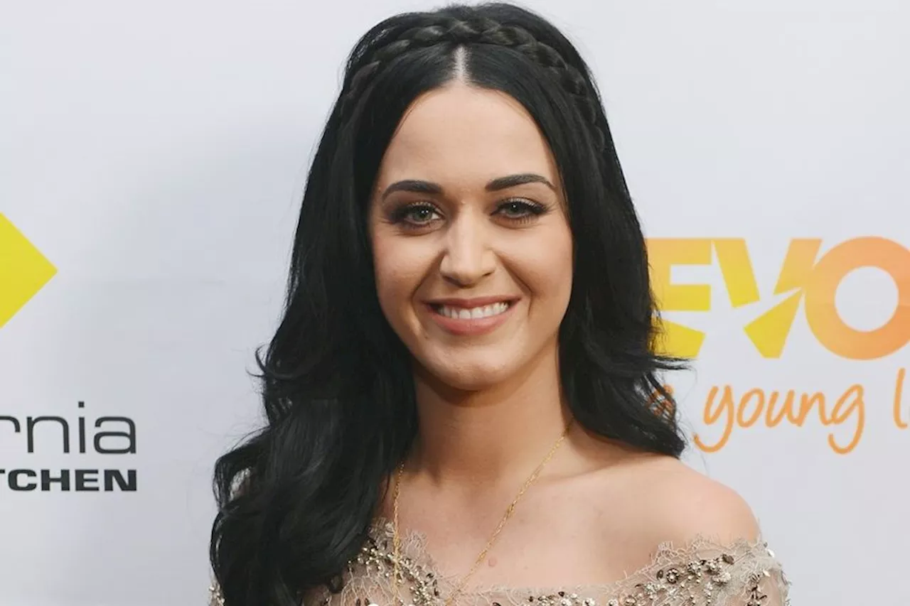 Well… That Was Awkward: Why did Katy Perry hide Under a Restaurant Table?