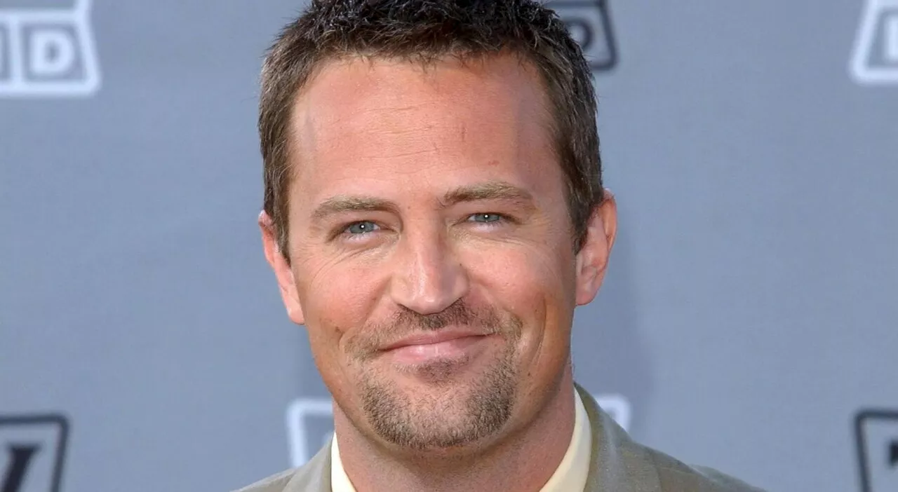 Matthew Perry, quando nella autobiografia scriveva: «Gli amici mi chiamano Matty e dovrei essere morto»