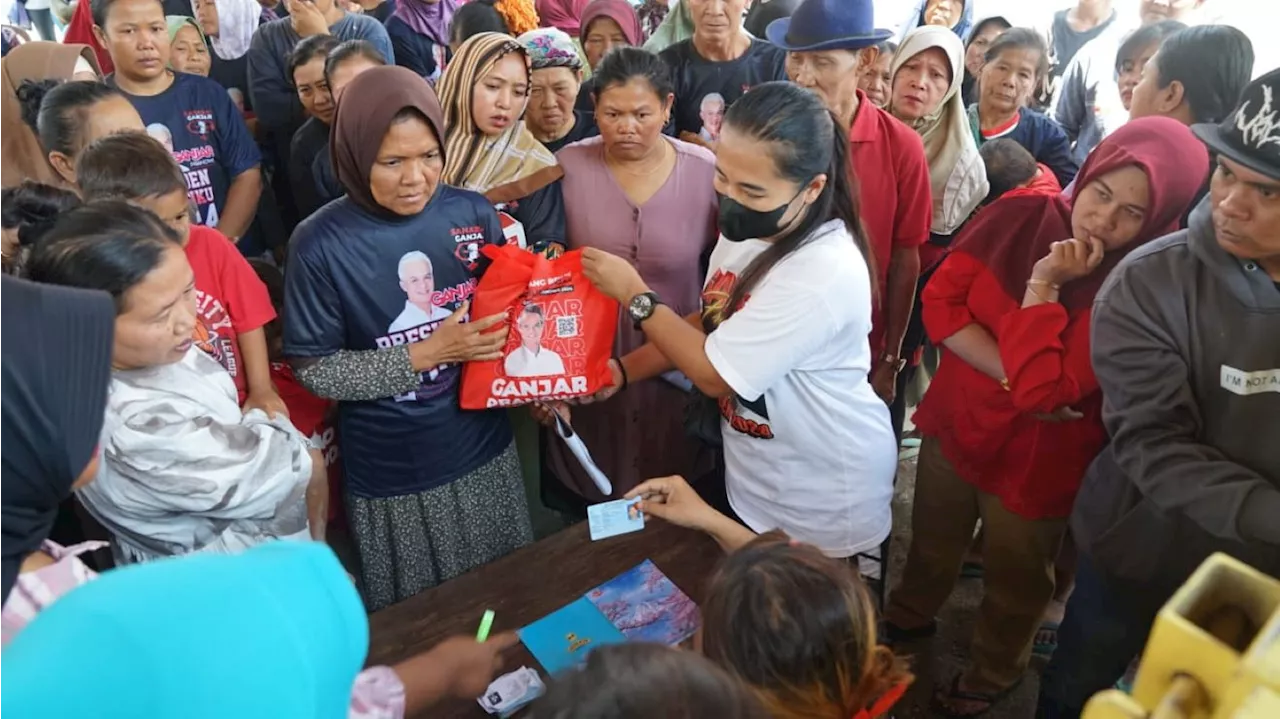 Sahabat Ganjar Sukses Gelar Bazar Murah di Indramayu, Semangat Gotong Royong